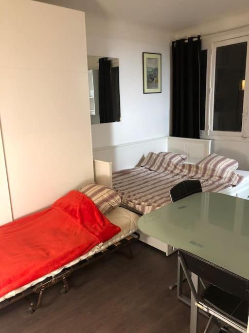 Beau Appartement,Proche De Metro Париж Екстериор снимка